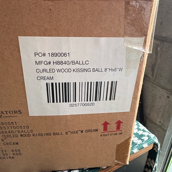 Christmas kissing balls - Picture 9 of 11